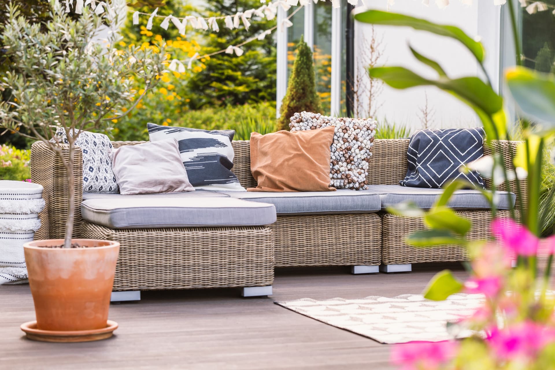 Backyard paver patio with outdoor seating